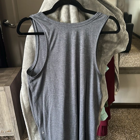 Old Navy Tank - Picture 4 of 4